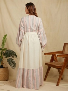 Vente en gros de robe à rayures de simplicité de haute qualité, robe longue de grande taille à un prix abordable - Product Image 2