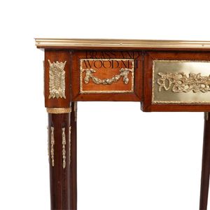 Table d'appoint carrée de luxe avec incrustation de marqueterie complexe et accents en laiton doré orné pour la décoration intérieure classique - Product Image 2