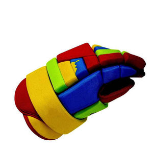 Gants de hockey sur glace, construction flexible du pouce, rembourrage en mousse haute densité, équipement de protection durable et confortable pour la sécurité - Product Image 6