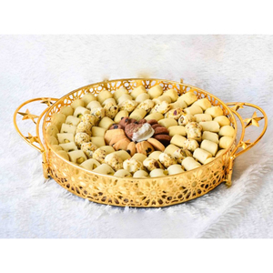 Bandeja de chocolate decorativa de diseño elegante Bandeja de servicio de metal dorado de alta calidad Perfecta para celebraciones de Eid Ocasiones especiales - Product Image 1