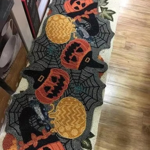 Cubierta de mesa decorativa de estilo indio Premium para bodas y vacaciones Patrón de tejido floral de abalorios intrincados para eventos de comedor - Product Image 4