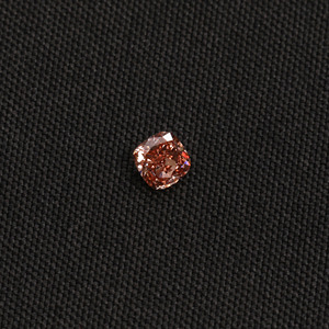 2.0 Carat Cushion Cut Lab Grown Pink Diamond Loose CVD avec certificat IGI - Product Image 1