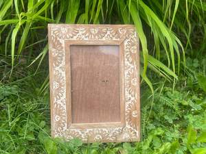 Achetez un cadre photo en bois fait main pour la décoration du salon avec un design rustique vintage de style ferme pour les photos de famille - Product Image 5