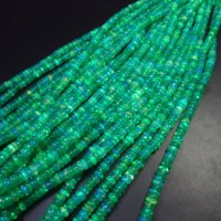 Perles Rondelles d'Opale Verte Naturelle Éthiopienne de Haute Qualité 3,5-5mm Lisses, Fil de 16 pouces, pour Pendentifs et Colliers DIY, Effet de Couleur Changeant