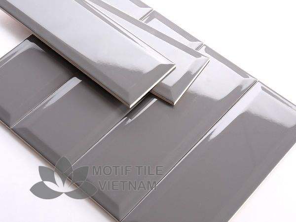 สีเทาเข้ม