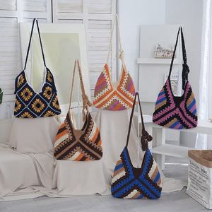 Hand-crocheted Single-shoulder <b>Bag</b> with French-style Cut-out Design, Women's <b>Bag</b> for Seaside Vacation, Casual Beach <b>Straw</b> <b>Bag</b> - Product Image 2