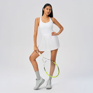 Prix d'usine Robe de golf et de tennis nue sans manches pour femmes Vêtements de sport en spandex respirant avec plis de nom d'équipe de service OEM - Product Image 1