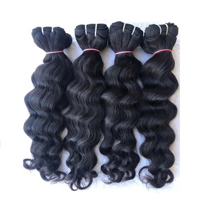 Extensions brésiliennes naturelles Remy de qualité supérieure, naturelles, noires, Loose Deep Wave, cuticules alignées, vente en gros - Product Image 1