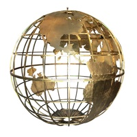 Fabricant de Métal Astrolabe Antique Sphère en Laiton Globe Armillaire de Table Unique avec Carte du Monde Nautique Base en Métal Marron