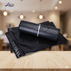 Sacs d'expédition en LDPE noir écologique de haute qualité auto-scellants étanches et recyclés 100% Poly taille 25*35cm - Product Image 1