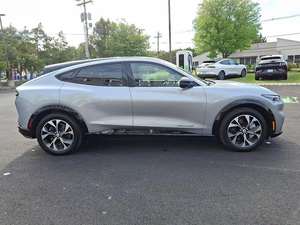 2025 Mach-E Premium AWD Turbo Gauche Cuir Faible Kilométrage Prix Abordable En Stock Prêt à l'Expédition - Product Image 3