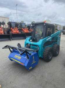Chargeuse compacte sur pneus SUNWARD SWL2820 de 55 kW avec broyeur forestier et moteur Kubota pour travaux agricoles et de construction - Product Image 6