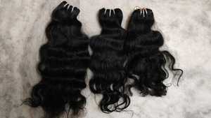 Vente en gros 100% extensions de cheveux indiens bruts non transformés Temple cheveux bruts ondulés donneur unique cheveux vierges à cuticule alignée - Product Image 2