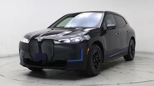 BMW iX xDrive50 2024 Seminuevo en Excelentes Condiciones - Product Image 3