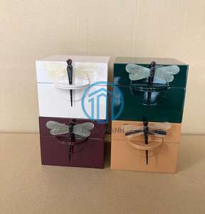 Boîte à bijoux en laque papillon artisanale unique, pièce décorative lisse et élégante pour une présentation artistique à la maison, boîte à bijoux de luxe - Product Image 6