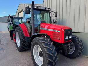 รถแทรกเตอร์ฟาร์ม 120 แรงม้า Massey Ferguson 6270 ขับเคลื่อน 4 ล้อ รถแทรกเตอร์การเกษตร Dynashift แบบมีห้องโดยสาร รถแทรกเตอร์มือสองราคาถูก รถแทรกเตอร์ MF 6270 มือสอง - Product Image 4