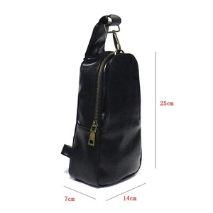 Bolso cruzado clásico con estampado para hombre y mujer, bandolera de piel vegana con correa para guitarra - Product Image 5