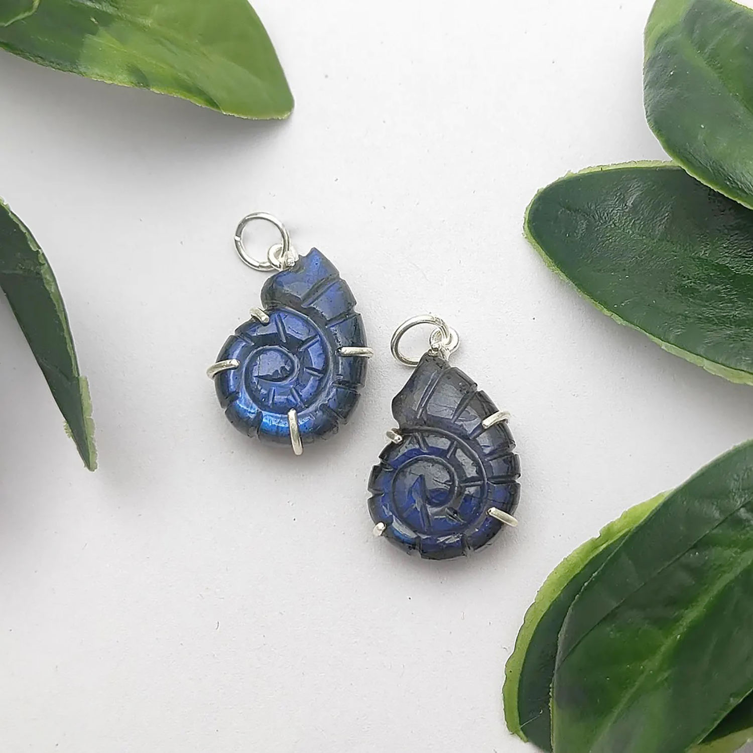 ลาบราดอไลท์