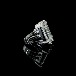 Anillo de Oro Sólido de 14K con Diamante Cultivado en Laboratorio, Corte Esmeralda, para Boda, Compromiso, Aniversario, Fiesta, Regalo Unisex - Product Image 4