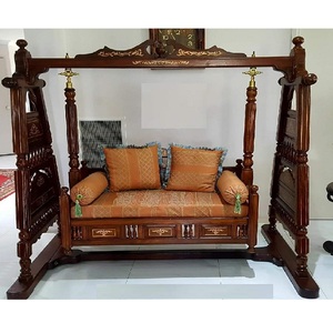 Oonjal de Madera de Teca Tallada para Interiores, Columpio Tradicional de Madera de Teca para Sala de Estar, Acabado en Nogal, Columpio Tallado a Mano para el Hogar, Reino Unido - Product Image 1