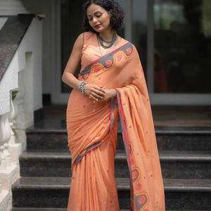 Sari Vintage de Piel Sintética para Fiestas con Hermoso Estampado Digital y Función de Secado Rápido - Product Image 1