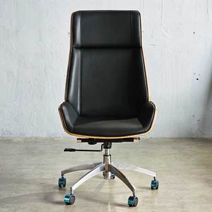 Chaise de direction haut de gamme HOJO-018, dossier contemporain en contreplaqué, base pivotante en aluminium, hauteur réglable classique, mousse, usage bureautique - Product Image 4