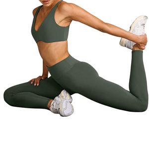 Leggings de yoga taille mi-haute unis pour femme, dos croisé en V, effet push-up, anti-odeur, sans couture frontale, pour le sport et l'entraînement - Product Image 4