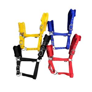 Licol pour cheval en nylon réglable haute résistance avec rembourrage doux, boucles robustes, couleurs personnalisées disponibles |   Quincaillerie noire - Product Image 6