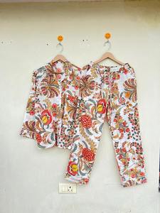 Ensemble de pyjama en coton indien fait main, doux et confortable, magnifique pour les fêtes, les vacances, la plage, pyjama en coton, tenue de nuit en coton - Product Image 2