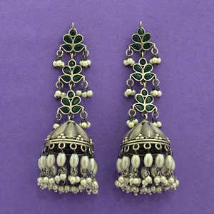 Pendientes Jhumki Hechos a Mano de Calidad de Exportación con Baño Oxidado - Comprar Ahora - Product Image 2