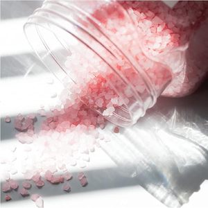 Sel de bain minéral hydratant de pastèque biologique | Tremper rafraîchissant avec des extraits de fruits naturels | Cristaux détox en vrac en gros - Product Image 3