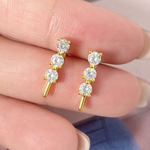 Foxi fábrica venta al por mayor pendientes a granel claro piedra preciosa Zirconia barra forma coreana Stud pendientes mujer joyería - Product Image 2