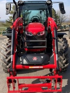 Tractor cargador de alto rendimiento Massey Ferguson 4710M 'D2' - Product Image 2