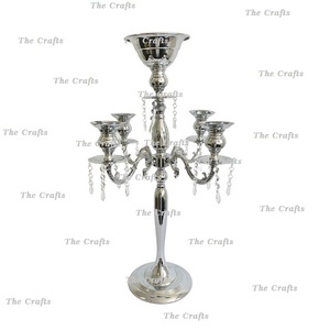 Candélabre de qualité supérieure en aluminium couleur argent avec cristaux, au prix le plus bas - Product Image 1