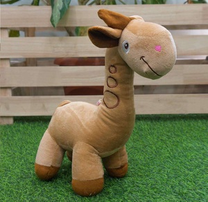 Juguete de Peluche de Jirafa de Algodón Suave Unisex, Juguete de Peluche Marrón de Alta Calidad, Idea de Regalo Adorable, Relleno de PP, Gran Venta - Product Image 4