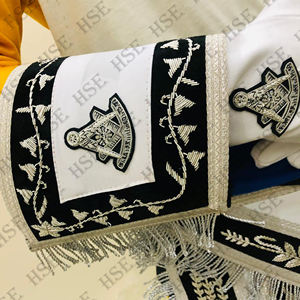 Tablier, poignets et collier de maître maçonnique brodés à la main, gants noirs HSE - Product Image 2