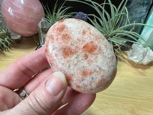 Wholesale Polished Agate Palm Tumble <b>Crystals</b> Massage Stones Healing <b>Crystal</b> Feng Shui Love Palm Stone - Product Image 5