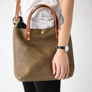 Sacs à bandoulière tactiques d'été en cuir véritable pour hommes, résistants à l'eau, personnalisables, vente en gros, sacs à main tendance pour la plage - Product Image 5