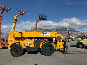 Manipulador Telescópico Manual JCB Usado 512-56 / 512-26TC, Altura de Elevación 17m, 5443kg, Altura de Horquilla 90mm, Todoterreno - Product Image 5