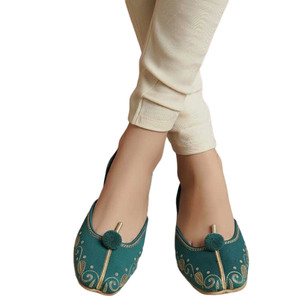 Khussa para Mujer de Fabricación Profesional - Lo Más Vendido Hecho en Pakistán, Tendencia de Moda, Estampado, Antideslizante, Personalizable, Alta Calidad - Product Image 1