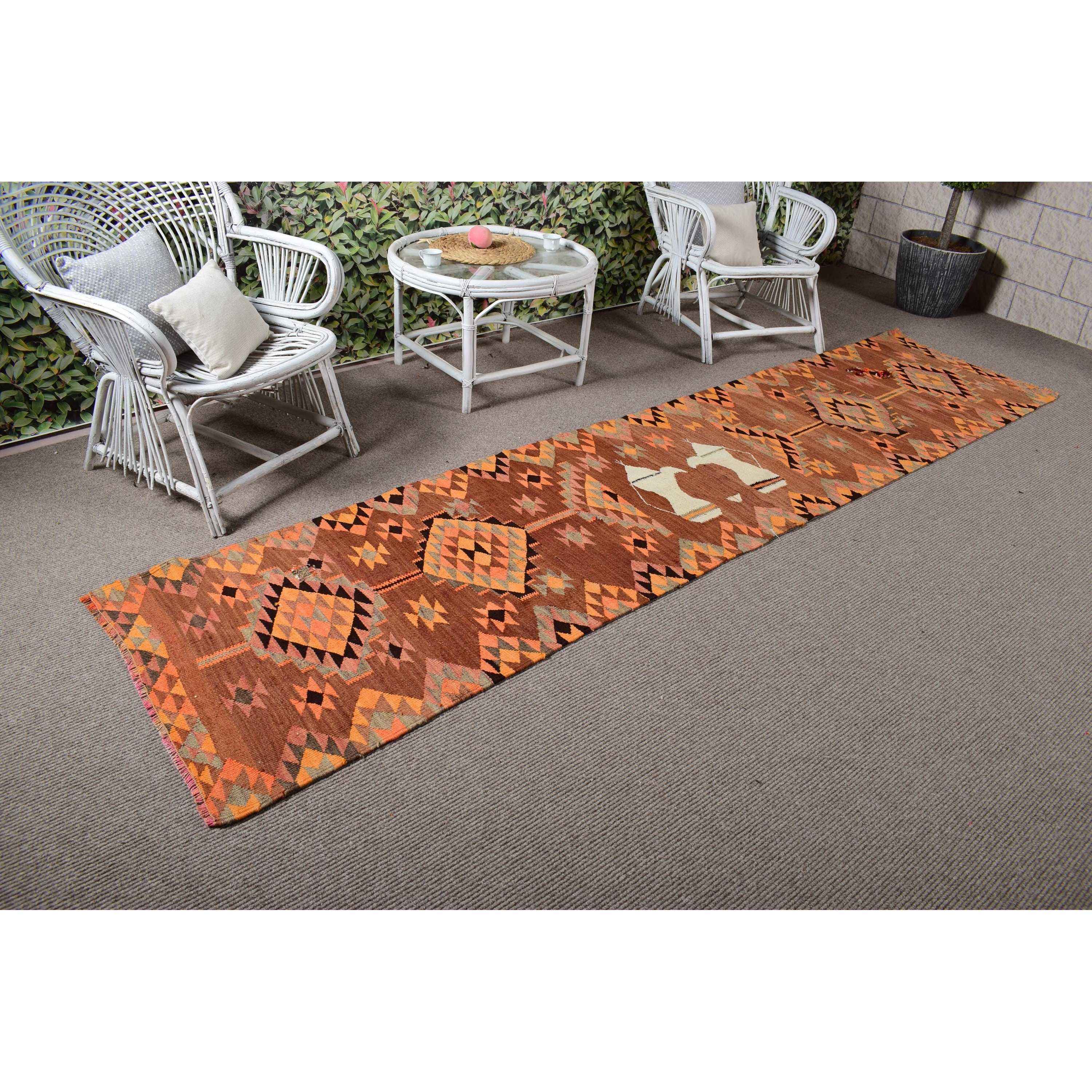 สีน้ำตาล