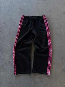 Conjunto Deportivo de Alta Calidad con Cremallera y Franjas Laterales para Hombre, Chaqueta Cortavientos Personalizable, Conjunto de Pantalones Deportivos y Sudadera con Capucha - Product Image 3