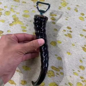 Ouvreur de corne de boeuf antique Ouvre-bouteille en acier inoxydable robuste Poignée en corne de buffle polie à la main pour la maison Cuisine Restaurant - Product Image 3