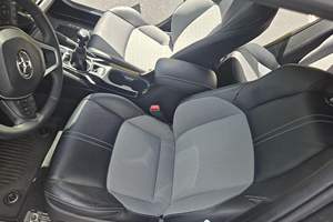 รถยนต์มือสอง ปี 2022 โตโยต้า โคโรลล่า แฮทช์แบค XSE พวงมาลัยซ้าย/ขวา - Product Image 3