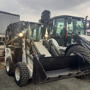 Chargeur sur pneus et chargeur frontal d'occasion 4x4 HIDROMEK HMK 62T - Product Image 1