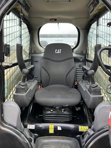 Pour CAT 259D3 Mini chargeuse compacte à glissement 6 tonnes entraînement de voie de charge nominale avec chargeur frontal de Type fixation de godet/chargeur sur chenilles - Product Image 6