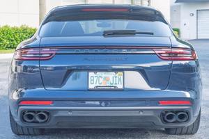 Porsche Panamera Turbo S E-Hybrid Sport Turismo d'occasion propre, modèle 2018 - Product Image 2