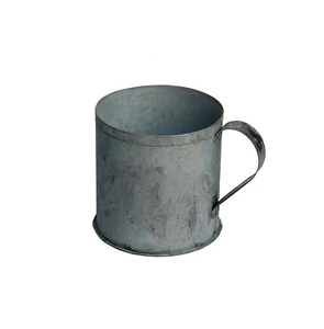 Maceta de flores galvanizada de estilo Vintage, maceta decorativa para jardín en maceta colgante de pared con acabado rústico - Product Image 3