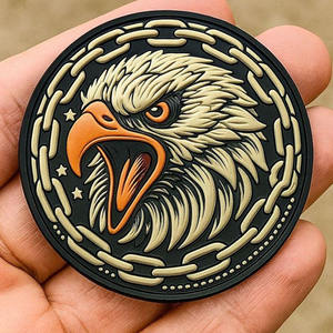 Étiquette en caoutchouc 3D personnalisée avec logo, PVC gaufré, résistante à l'eau, aimantée, accessoires pour vêtements, patch - Product Image 5