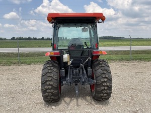 Tracteur compact Kubota BX23S 4x4 avec chargeur, pelle rétrocaveuse et tondeuse de 60 pouces, seulement 143 heures de fonctionnement, à vendre, moteur diesel haute performance - Product Image 5